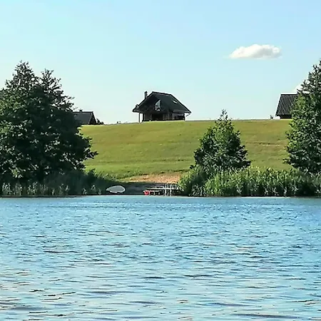 Mazurskie Nad Jeziorze Vila